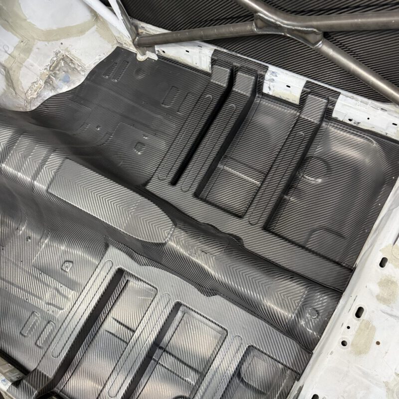 CARBON FIBER FLOOR CROSS MEMBERS COMPLETE FOR THE SUBARU IMPREZA GC8